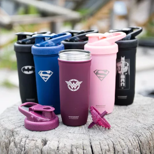 Nutriversum Reforce Stainless Steel DC Comics gamer shaker (900 ml)- Superman