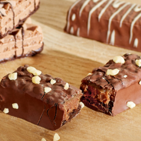 Melyik fehérjeszeletet válaszd? – Nagy összehasonlító teszt 7 népszerű protein szelettel